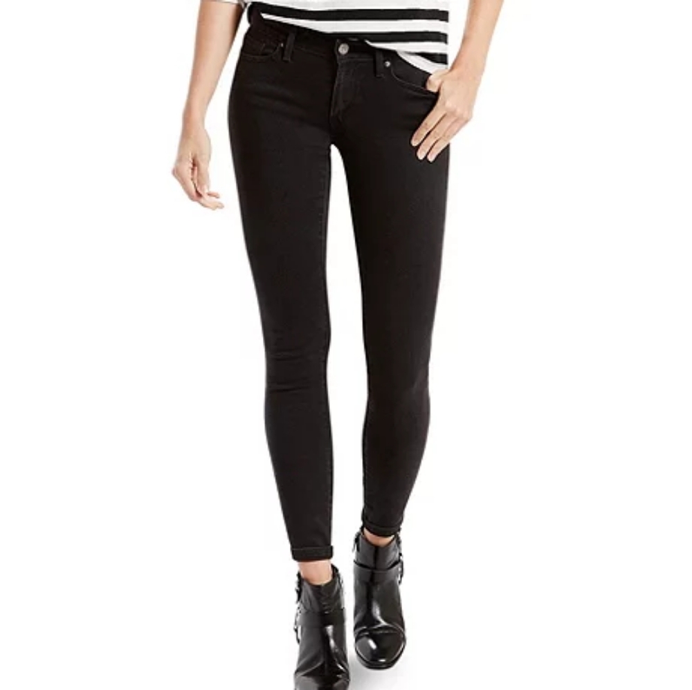 711 Levi's skinny jean black